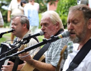 Barley Brae Feature Square